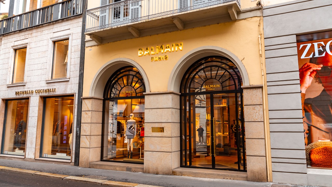 via-Montenapoleone-via-Condotti-le-luxury-street-Italia