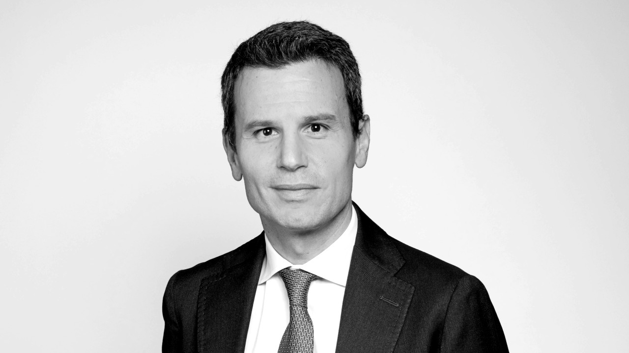 Foto in bianco e nero di Giorgio Medda, amministratore delegato di Azimut Holding