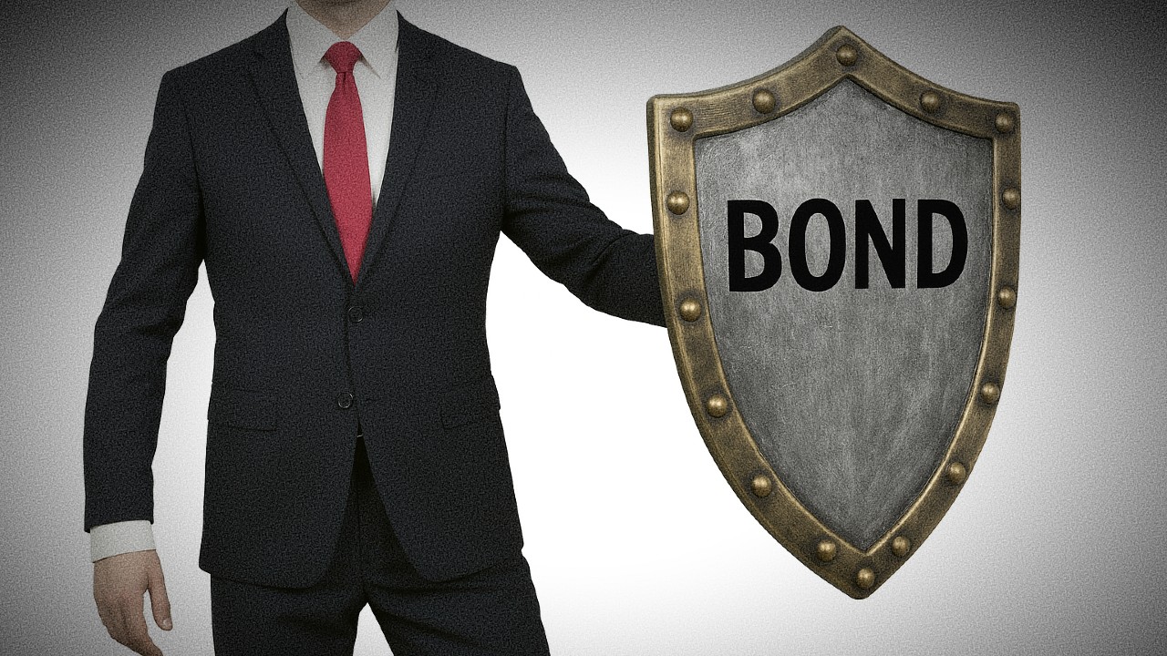 Una persona in giacca e cravatta rossa tiene in mano un grande scudo con la scritta "BOND". Lo scudo ha una texture metallica con un bordo di rivetti. Lo sfondo è un gradiente semplice.