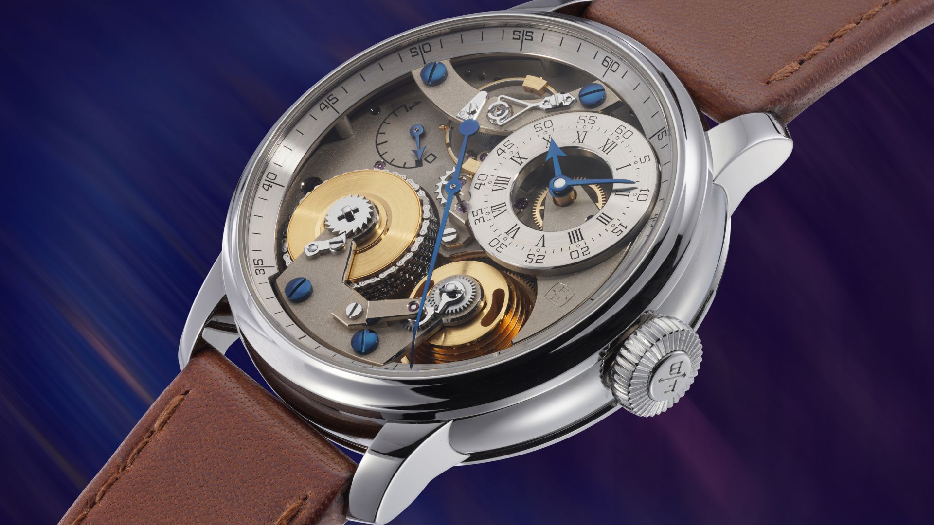 Orologio da polso di lusso Berthoud Asta con ingranaggi a vista e parti meccaniche complesse sotto un quadrante trasparente, con elementi blu e oro, un cinturino in pelle marrone e una cassa argentata su uno sfondo blu sfocato.