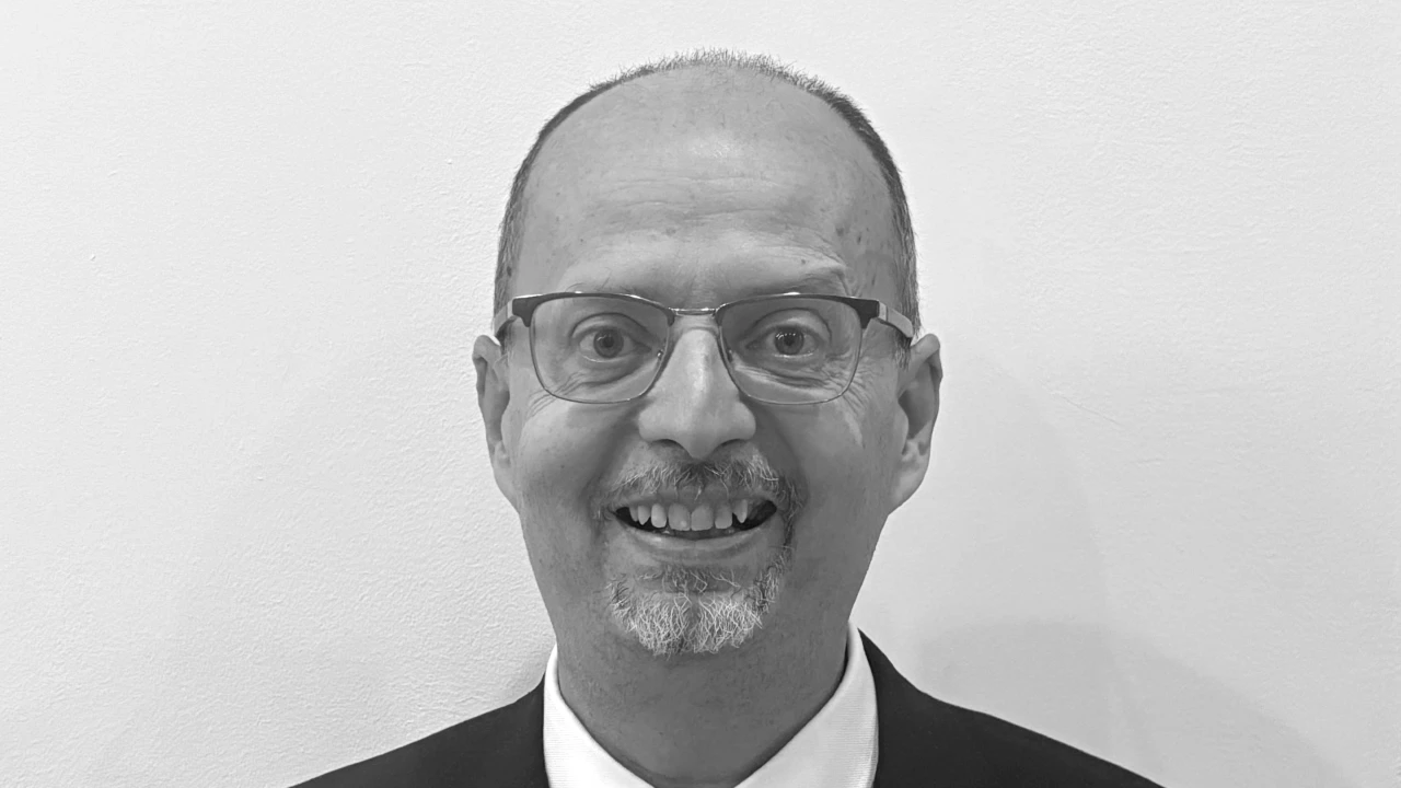 Foto di Francesco Lazzarini, head of Direct Bank di Intesa Sanpaolo Wealth Management che parla dell’espansione internazionale di Fideuram Direct in Belgio e Lussemburgo.