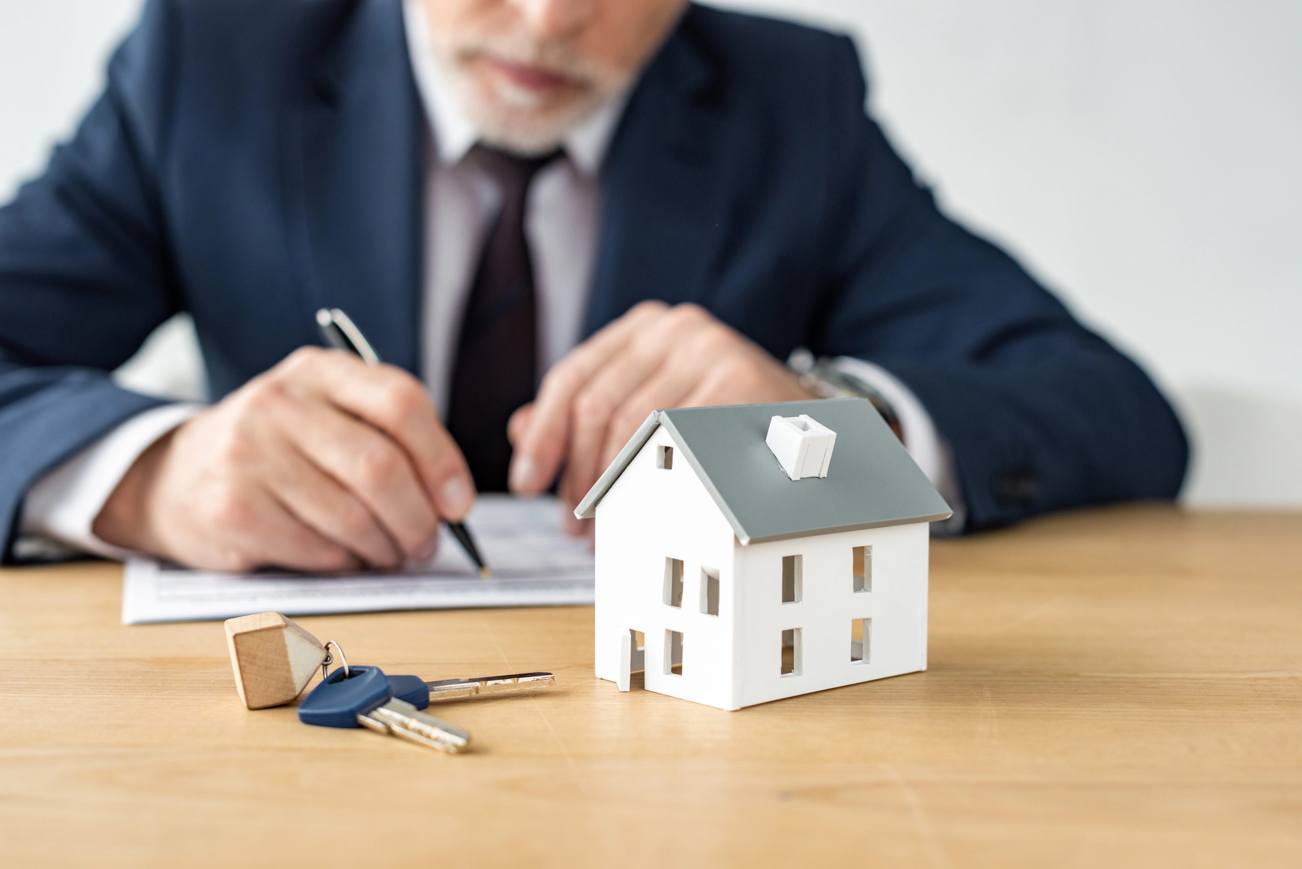 Guida al contratto di affitto transitorio