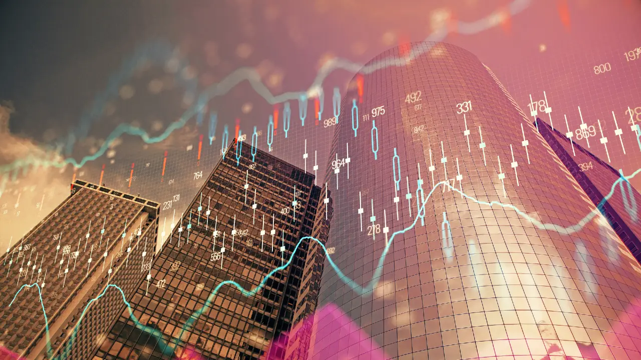 Grattacieli con facciate in vetro sono sovrapposti a grafici finanziari astratti e a candele, che simboleggiano le tendenze del mercato azionario e l'attività economica.