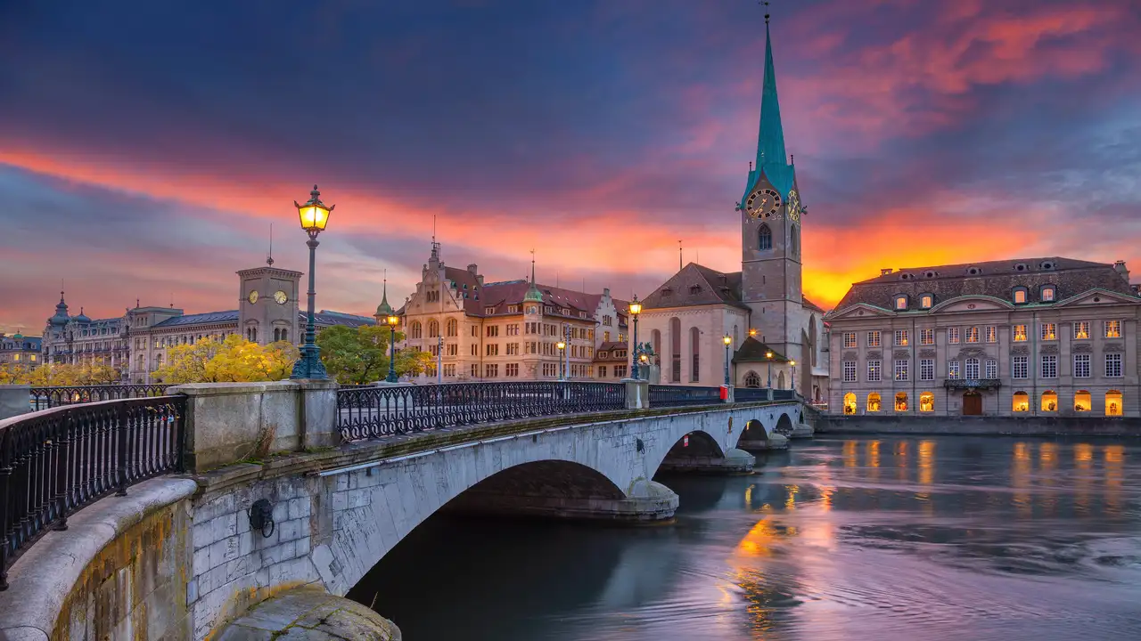 Zurigo, Svizzera: stretta Too big to fail post Credit Suisse e rischio “compliance tax” per Uhnwi e wealth management