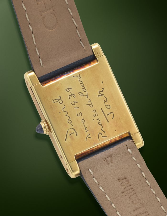 Orologio da polso dorato con cinturino in pelle beige e incisione "David, Awas 1939, Praise de Laud, Jock".