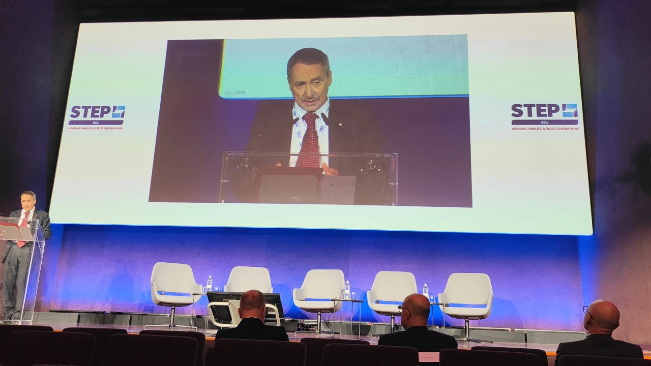Foto del vicepresidente della Corte costituzionale Luca Antonini alla conferenza di Step.