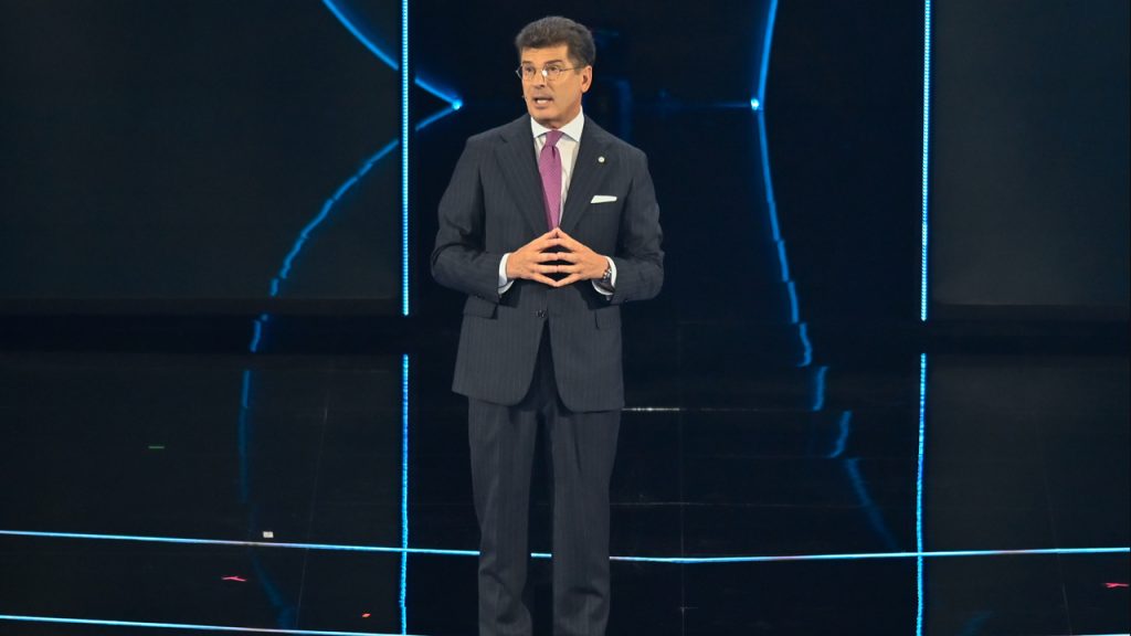 Stefano Volpato alla convention Mediolanum
