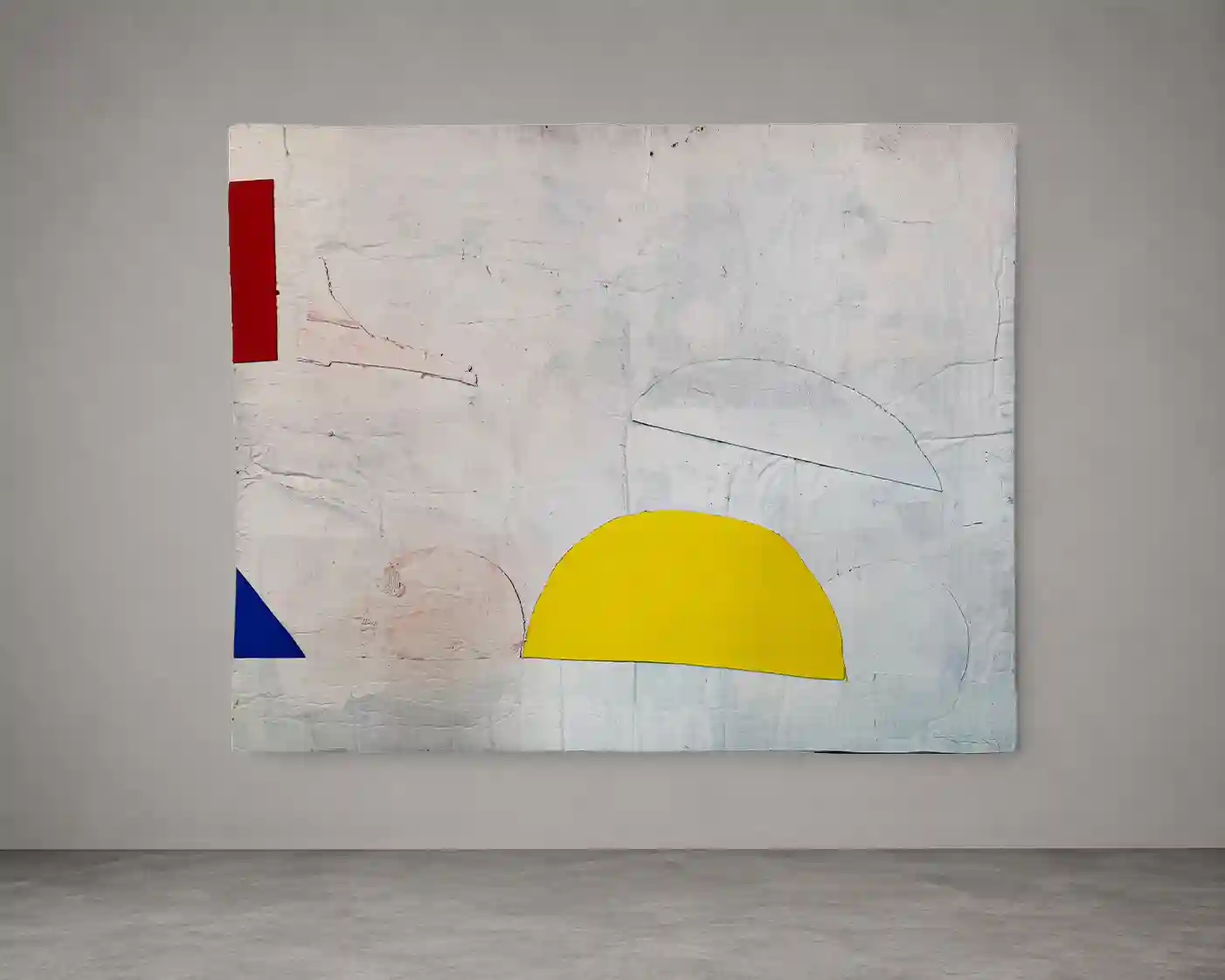 Tela astratta con forme geometriche: rettangolo rosso, triangolo blu, semicerchio giallo su sfondo bianco.