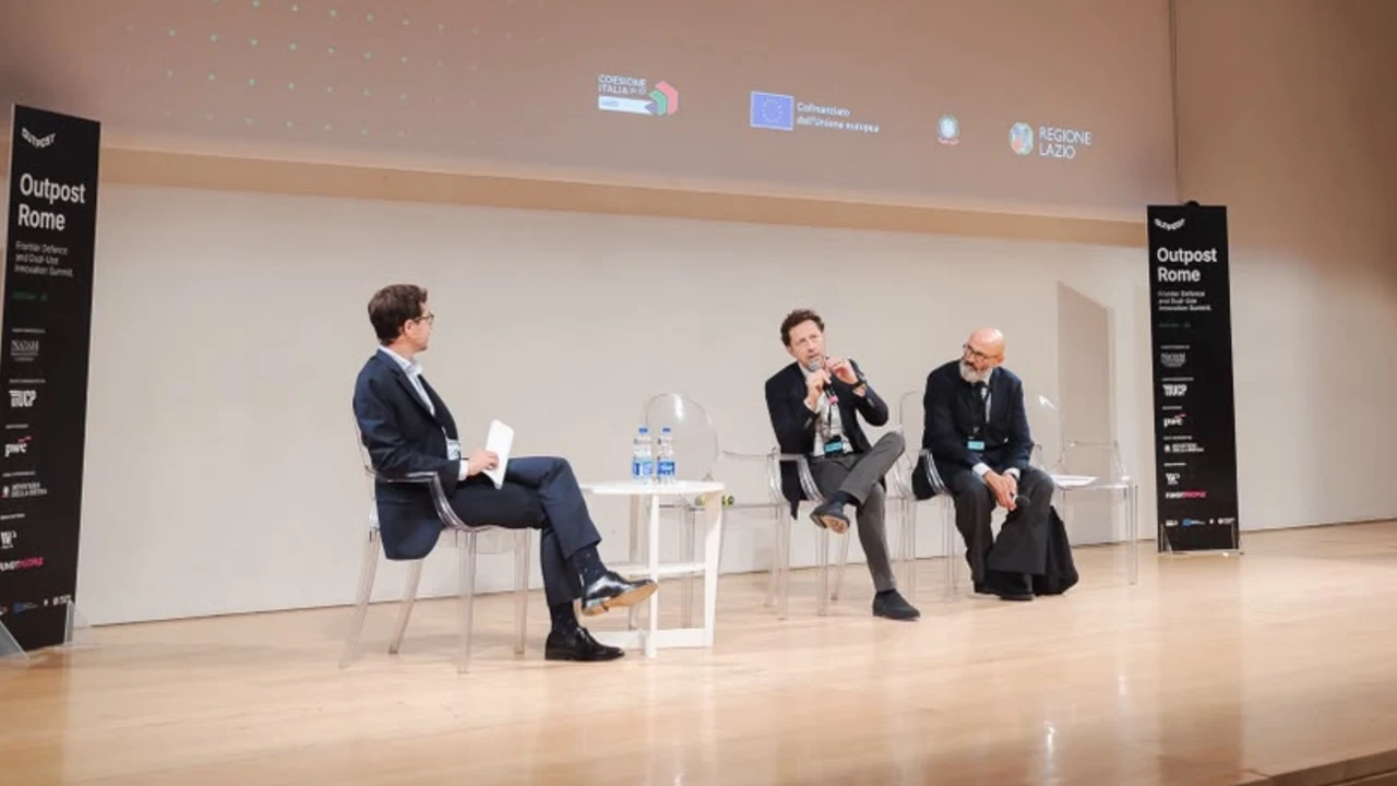 In foto, Pierluigi Paracchi (Genenta Science e Fondazione Praexidia) e Giulio Napolitano, partner di Chiomenti, all’Outpost Rome